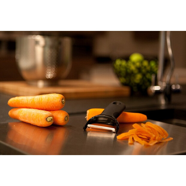 Good Grips Y-peeler